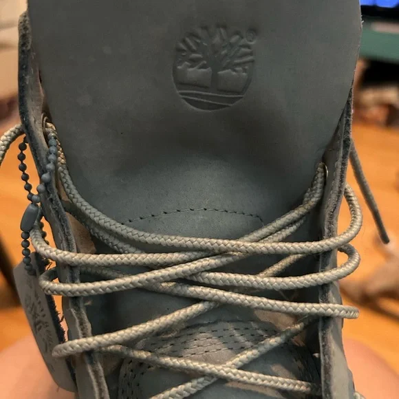 Timberland 6 Inch Premium 'Sky Blue' These are 6.5 in Boys/Mens & Fits Women 8.5 - Picture 12 of 15